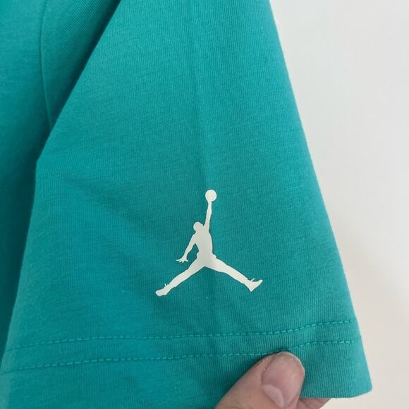 Jordan Boys Short Sleeve T Shirt Size XL - Picture 4 of 7